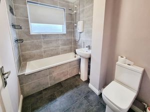 Photo 1- click for photo gallery